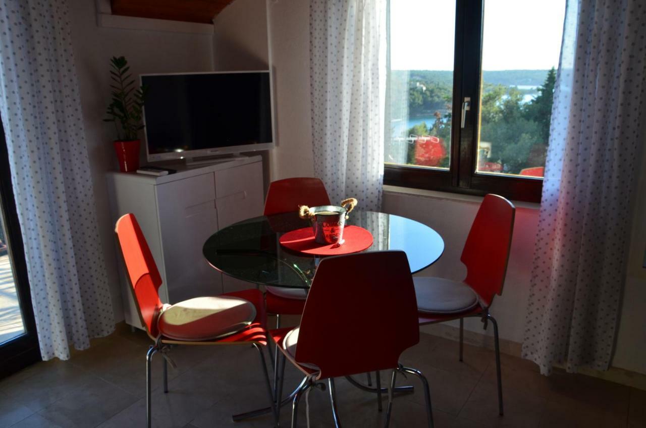 Luana Apartment Milna  Eksteriør bilde