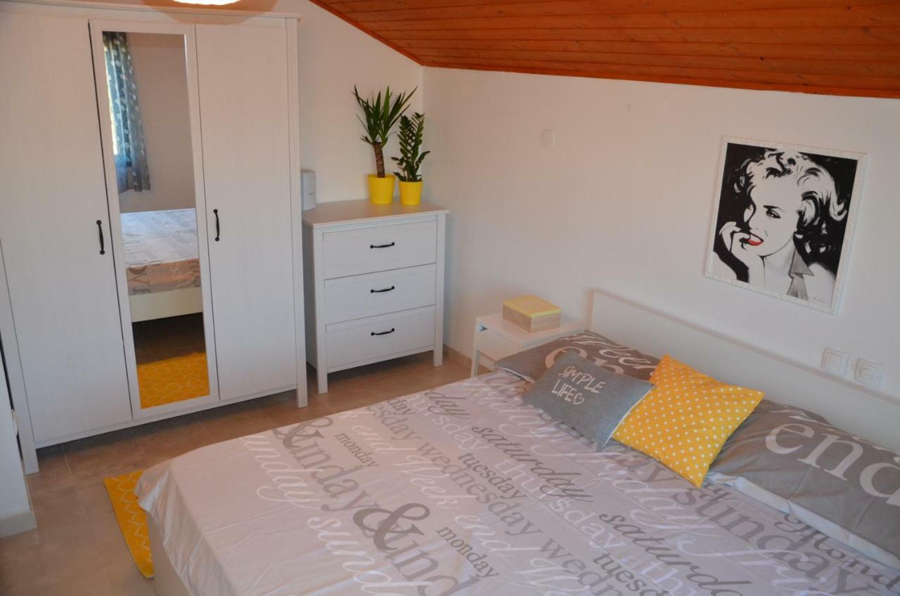 Luana Apartment Milna  Eksteriør bilde